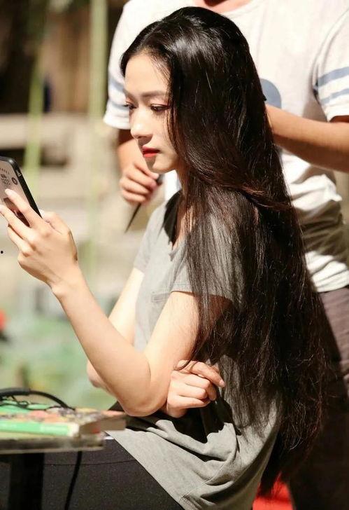 万茜自爆一年潜七次 明星黑料后为什么还能回娱乐圈,揭秘娱乐圈生存之道